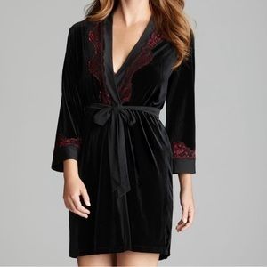 In Bloom Velvet Robe red and black